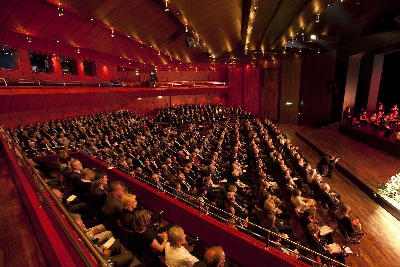 08-SHB_GrosserSaal_Reihen+Sonstiges_034