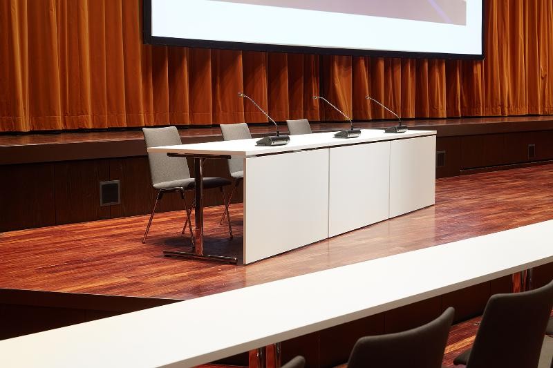 08.04.2021_Stadthalle_niedrige_Aufl_084