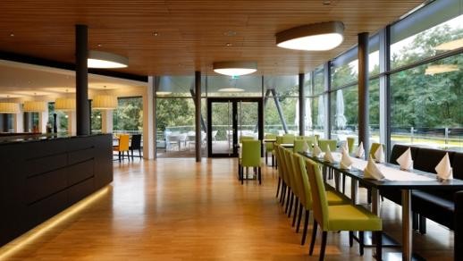 pE0ABB363-9B8F-41EA-9E79-D7955DA7A7A8